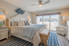 4 bedrooms, iron/ironing board, free WiFi - Ocean Block! Downtown Dewey Beach Penthouse with Ocean Views (Dewey Beach)