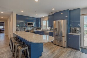 Fridge, microwave, oven, stovetop - Ocean Block! Downtown Dewey Beach Penthouse with Ocean Views (Dewey Beach)