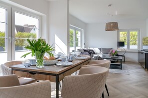 Imagen sin descripción, 3 de 35, botón