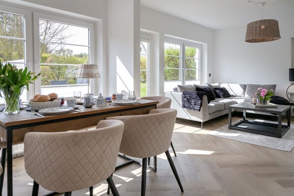 Imagen sin descripción, 1 de 35, botón