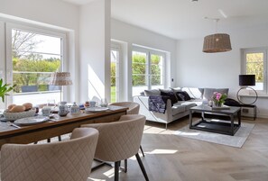 Imagen sin descripción, 5 de 35, botón