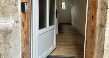 Appartement Avec Tous Commerces à 2 mn à Pieds