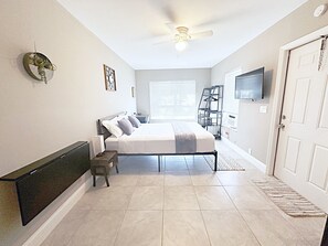 1 bedroom, iron/ironing board, WiFi, bed sheets - #1 Private Studio Near Beaches with W/D (Pompano Beach)