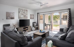 Smart-TV, bøker og printere