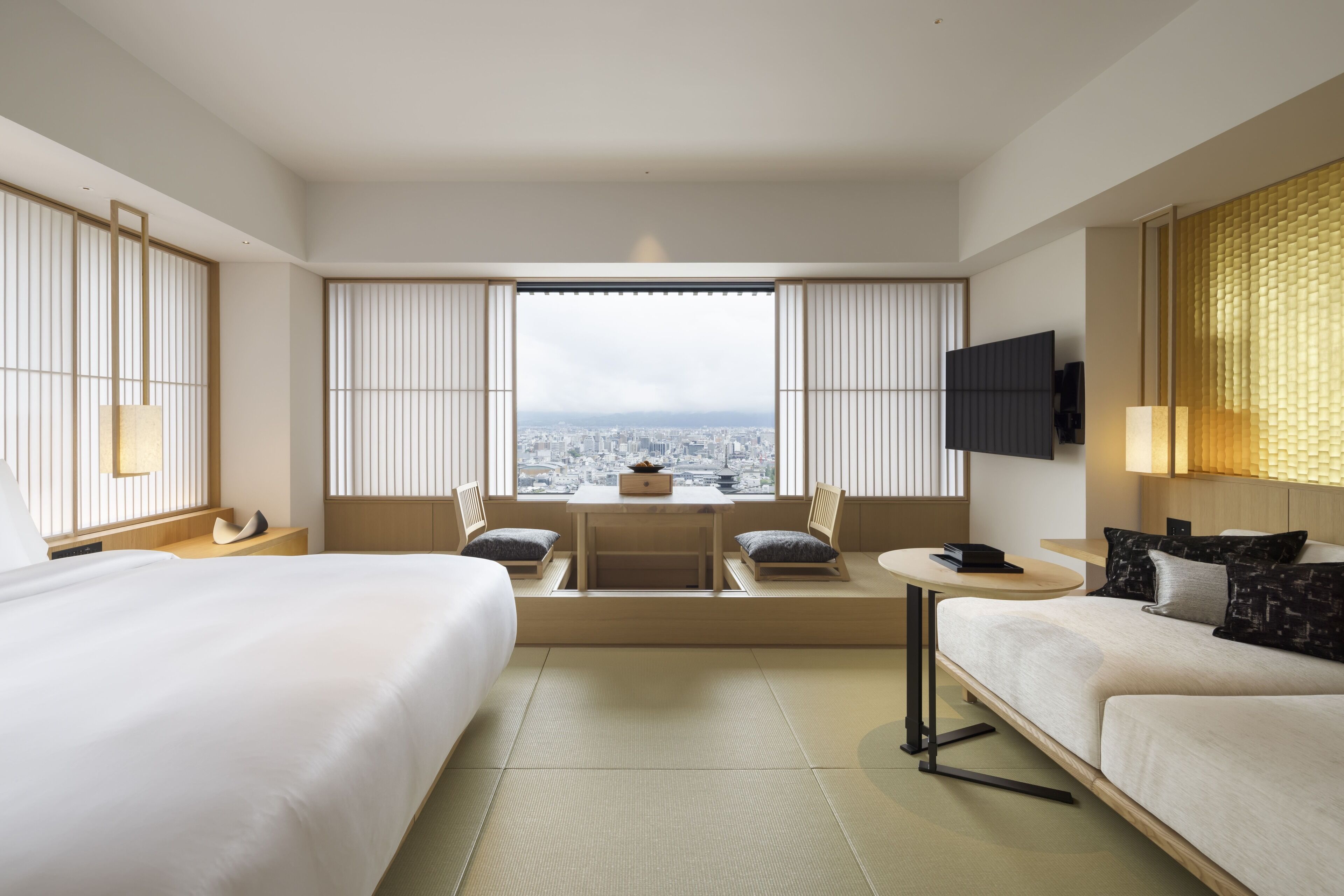 Wellbeing Sanctuary King | Minibar, in-room safe, soundproofing, iron/ironing board