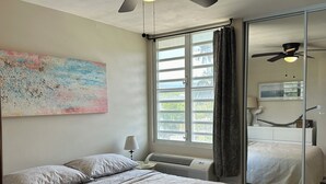 2 chambres, fer et planche à repasser, Wi-Fi, literie fournie