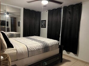 2 habitaciones, tabla de planchar con plancha, wifi y ropa de cama 