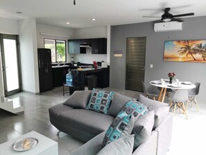 Living area - Beautiful brand new jungle house (playa del carmen)