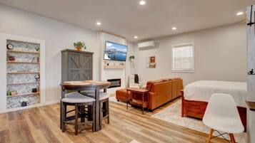 1 間睡房、熨斗/熨衫板、免費 Wi-Fi、床單