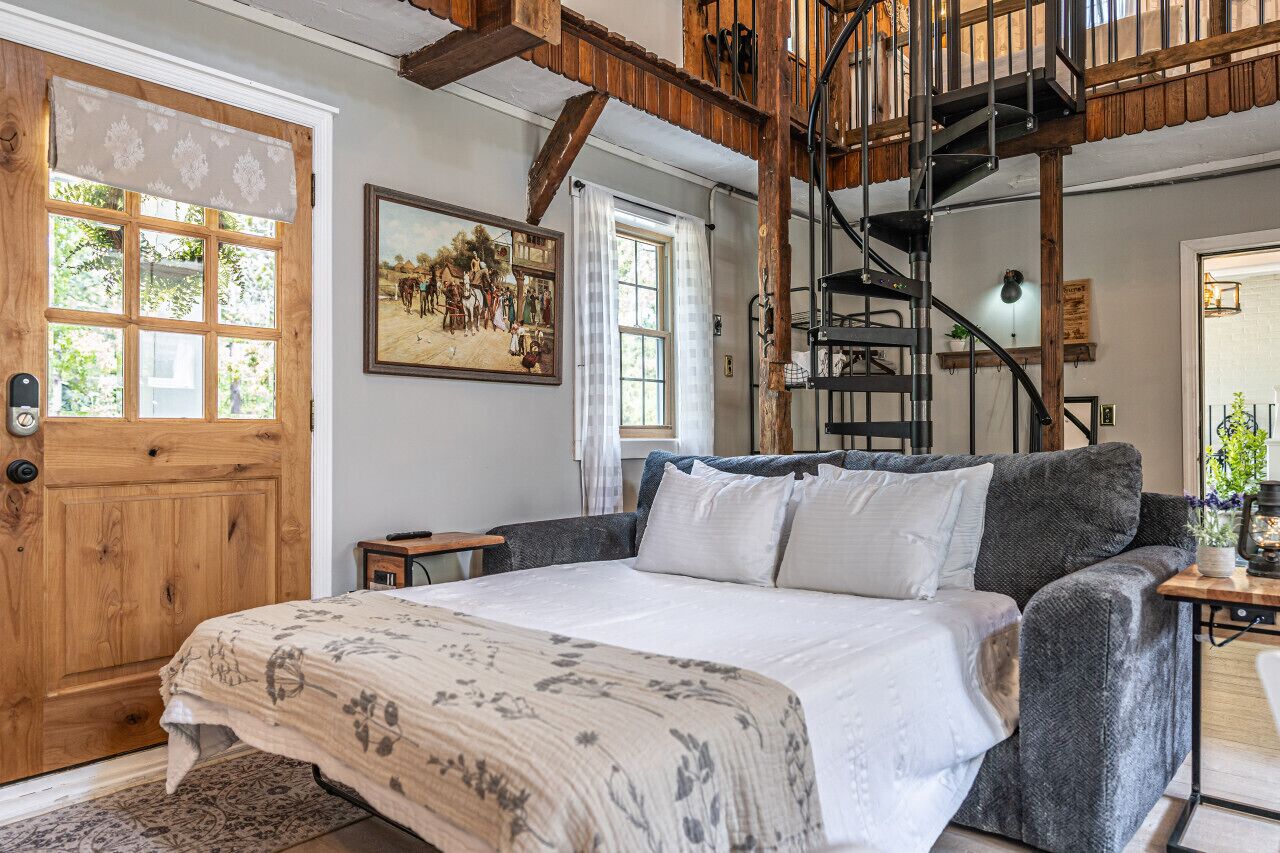 1 bedroom, desk, free WiFi, bed sheets