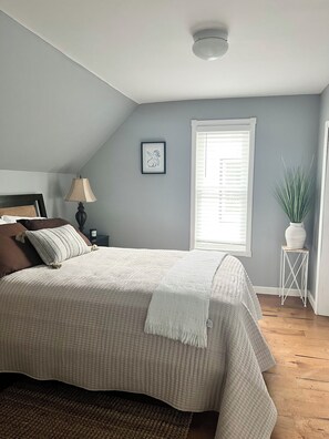 2 bedrooms, desk, iron/ironing board, free WiFi
