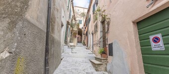 Vicolo Vespucci Townhouse in the heart of Capoliveri