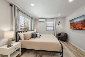 Desk, iron/ironing board, free WiFi, bed sheets