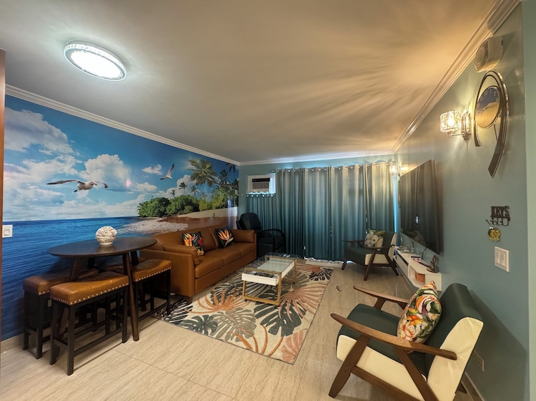 Aloha Waikiki Condo 2beds, 2baths, Free Parking. - Honolulu, HI