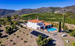 Exterior - Mediterranean House in De Luz (Temecula)