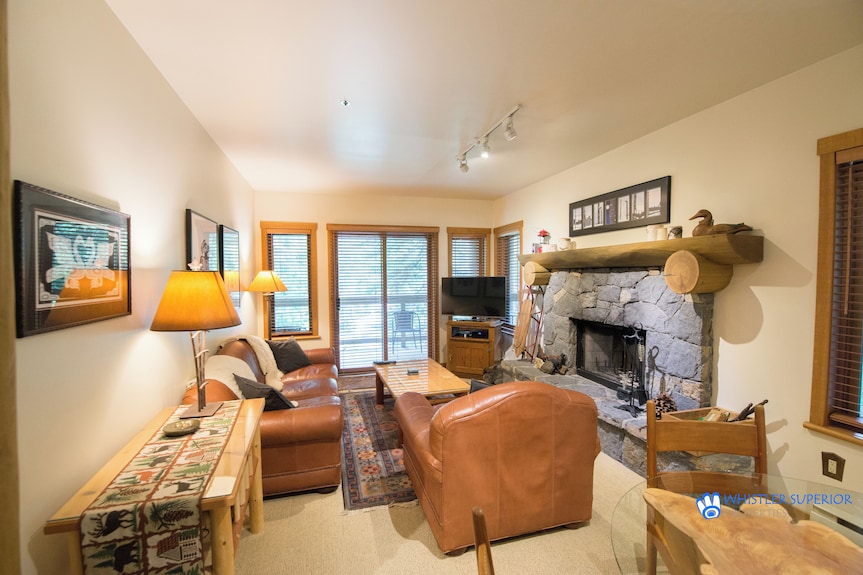 Luxury Slopeside Accommodation In Whistler's Creekside - Whistler