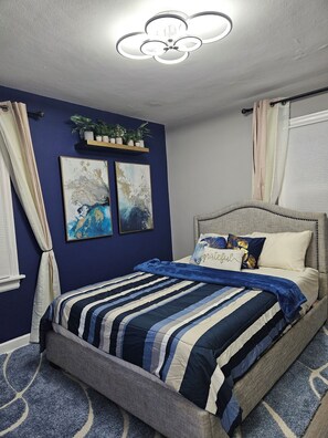 2 soverom, strykejern/-brett, wi-fi og sengetøy