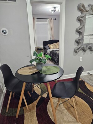 Dining - Cozy 2BR Home in Delmar Loop (University City)