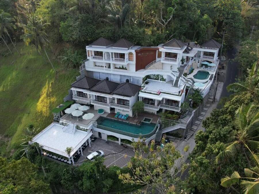 Fachada da propriedade