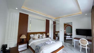 Deluxe Room | 1 bedroom, desk, bed sheets