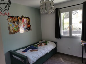 3 Schlafzimmer, Bügeleisen/Bügelbrett, kostenloses WLAN, Bettwäsche
