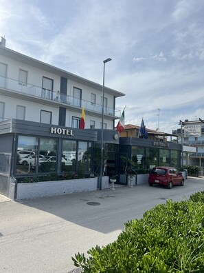 Free WiFi - Hotel  Bella  Romagna  (Ravenna)