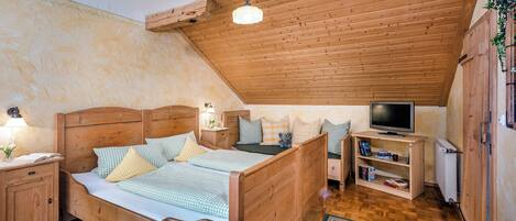 1 sovrum, strykjärn/strykbräda, internet och sängkläder