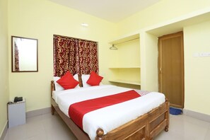 Free WiFi, bed sheets - Goroomgo Nandan Residency Bhubaneswar (Bhubaneshwar)