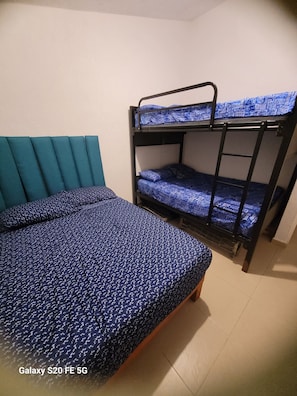 2 bedrooms, iron/ironing board, WiFi, bed sheets