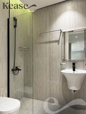 Design Apartment, 3 Bedrooms | Bathroom | Free toiletries, hair dryer, bathrobes, slippers - Yasmin S-11 Royal Touch Balcony GZ81 (Riyadh)