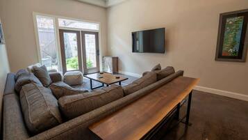 TV connectée, espaces bureaux