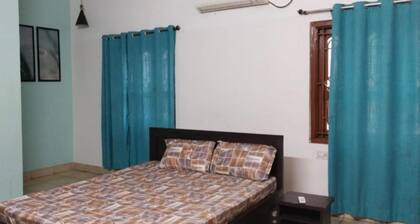 Goroomgo Kalinga Guest House Bhubaneswar