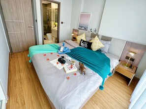 Deluxe Apartment | Kalis bunyi, katil lipat simpan/tambahan, Wi-fi percuma, cadar katil 