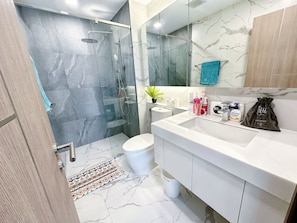 Bathroom - Astra Sky River (Chiang Mai)