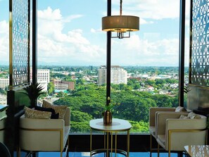 บริเวณนั่งเล่นที่ล็อบบี้