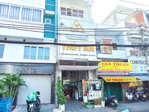 Front of property - OYO 1239 Thuy An Hotel (Ho Chi Minh City)