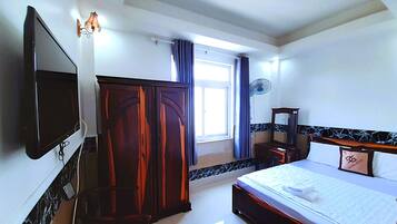 Superior Double Room | Minibar, desk, laptop workspace, WiFi (free)