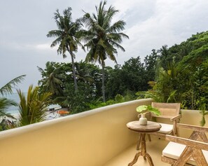 Balcony view - Isla Retreat (Fehendhoo)