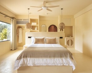 Deluxe Room, Balcony