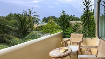 Room, Balcony, City View | Balcony