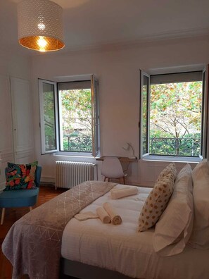 1 bedroom, iron/ironing board, WiFi, bed sheets - Amazonia Rouen Centre by Myfrenchpat (Rouen)