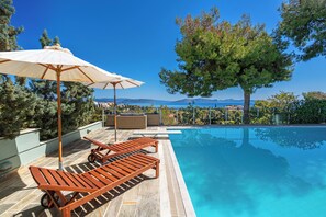 Alberca al aire libre 