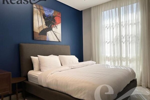 3 bedrooms, blackout curtains, iron/ironing board, free WiFi