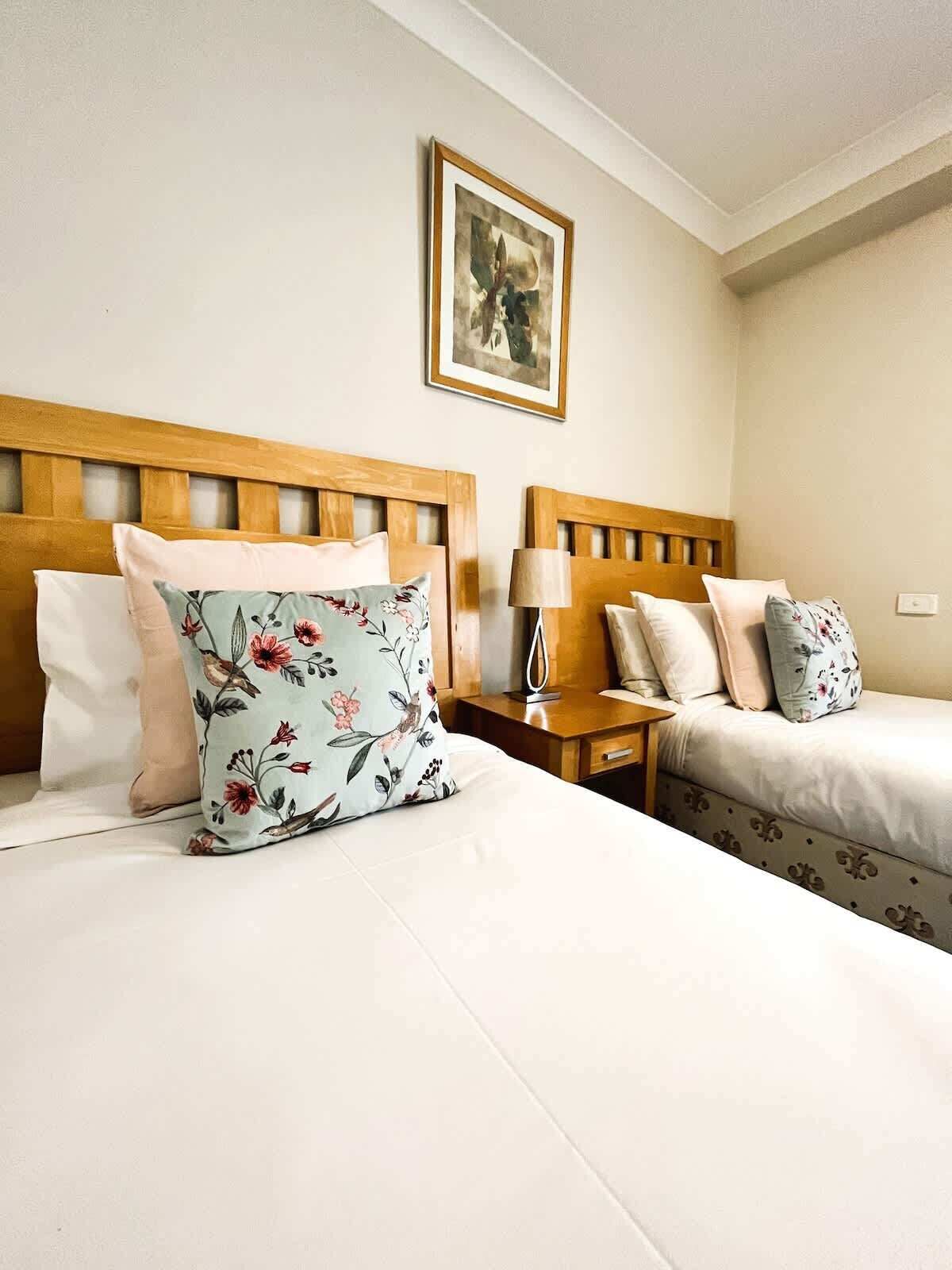 2 bedrooms, iron/ironing board, free WiFi, bed sheets