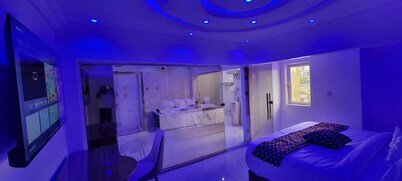 Global Signature Hotel and Resort 