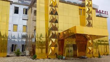 Bagian depan properti