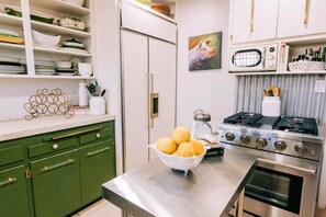 Fridge, microwave, oven, stovetop - Biltmore Area Cottage w/Stock Tank Pool (Phoenix)