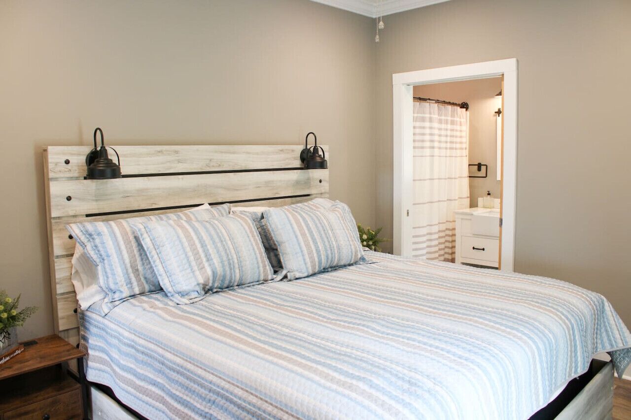 2 bedrooms, WiFi, bed sheets