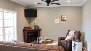 Living area - Tiny 2br Cabin w/ View | Grill | Fire Pit #3 (West Jefferson)