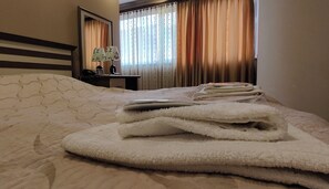 Luxury Room | Desk, laptop workspace, soundproofing, free WiFi - Areg boutique hotel  (Yerevan)